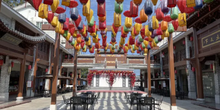 萬綠湖客家風情街