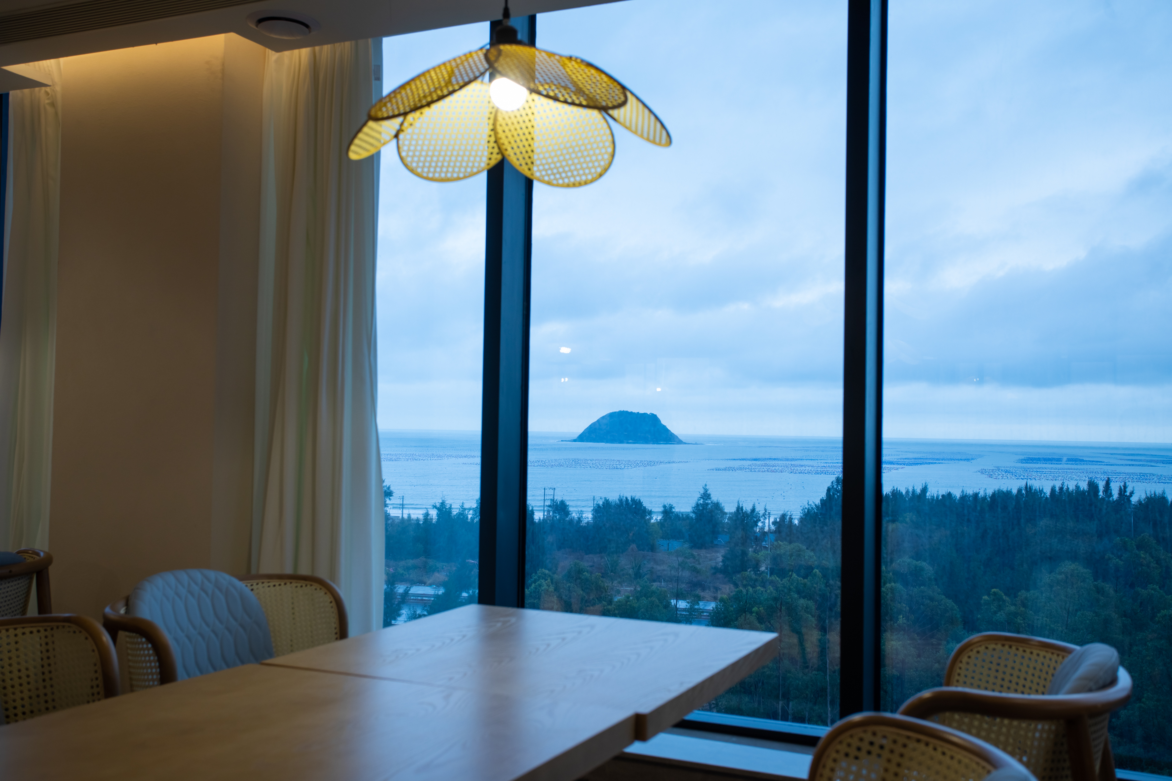 森邃酒店(火山岛店)·森邃海景咖啡厅餐厅图片