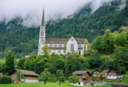 龙疆教堂景点图片