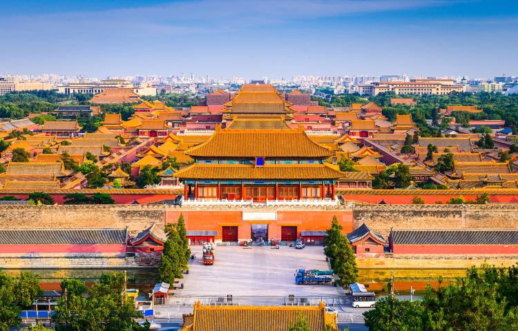 5-day 4-night · Group Tours · Beijing + The Palace Museum + Mutianyu Great Wall + Summer Palace · Check off visits to the Forbidden City, Imperial Ancestral Temple, Mutianyu Great Wall, and Summer Palace, complemented by immersive siheyuan experiences and calligraphy workshops. Enjoy a day of free time. Luxurious 5-star accommodations provide premium facilities and attentive service, ensuring an authentic cultural immersion.