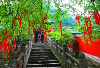 武当山风景区一日游【襄阳起止】【襄阳武当山往返空调旅游车】