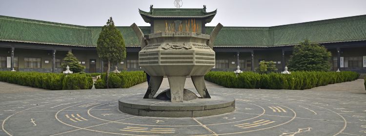 610998018