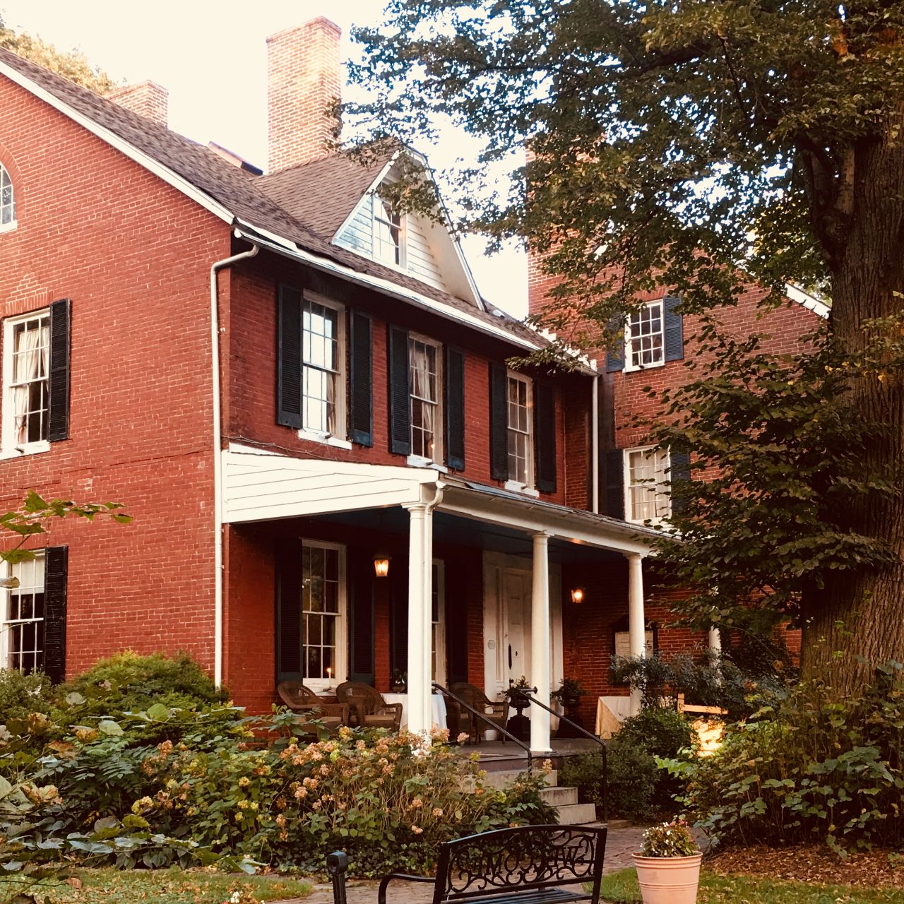 Elkridge Furnace Inn餐厅图片