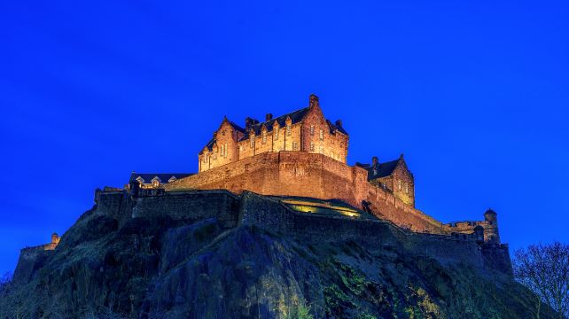 8-Day Scotland Tour·Loch Lomond, Glencoe Valley, Cairngorms, Edinburgh Castle