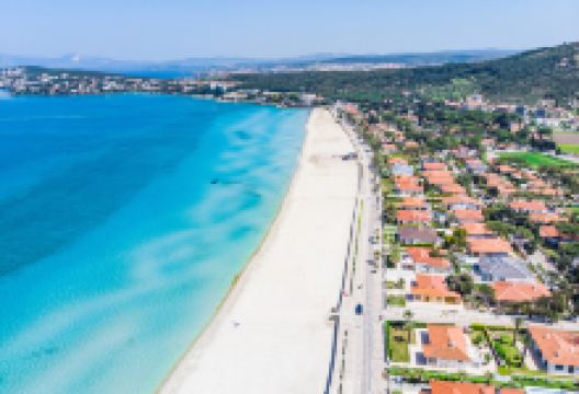 伊利卡海滩景点图片