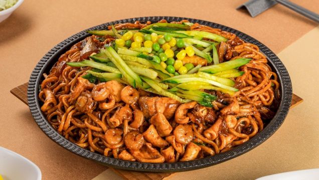 贵宾庄炸酱面·韩式料理(高区店)