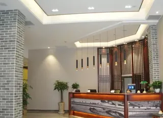 这是一场现代与上海滩经典的偶遇