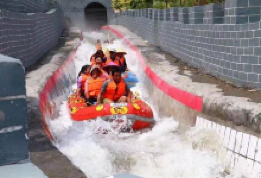 龙井关漂流景点图片