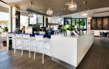 Alexandra Headlands Hotel餐厅图片