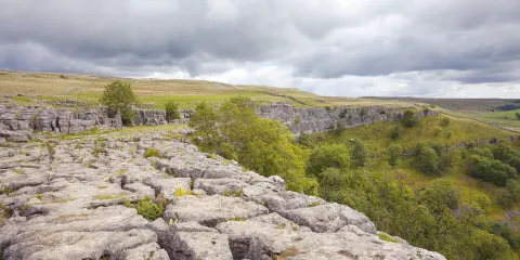 馬勒姆和戈代利峽穀