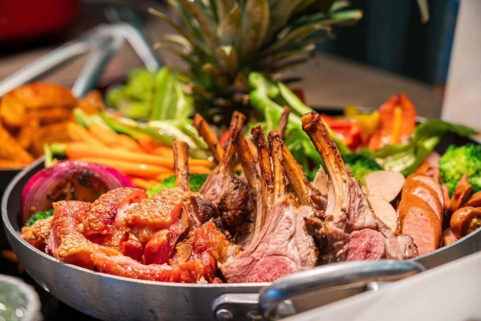 天府空港悦享酒店·云轩西餐厅餐厅图片