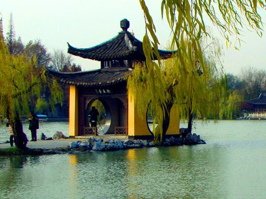 江苏旅游：畅游扬州瘦西湖（图）