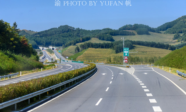 中朝边境之旅:最美风景在路上,窗外风光似画卷,异域风情尽展现