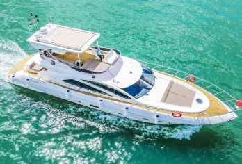 三亚小东海一日游【豪华游艇丨多时间可选丨升级10人丨先咨询】【豪华游艇出海，帆船出海，网红