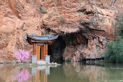 宝石洞风景区