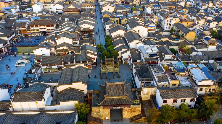5-Day 5-day 4-night · Private Tour · Huangshan Scenic Area + Hongcun Village + Xidi + Huizhou Ancient Town