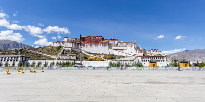 布達拉宮廣場