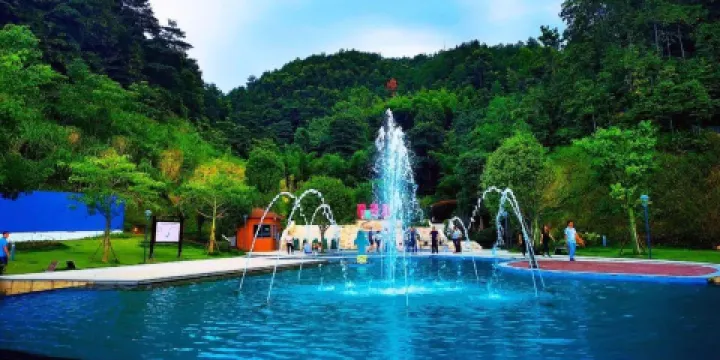 定南桃花源風景區