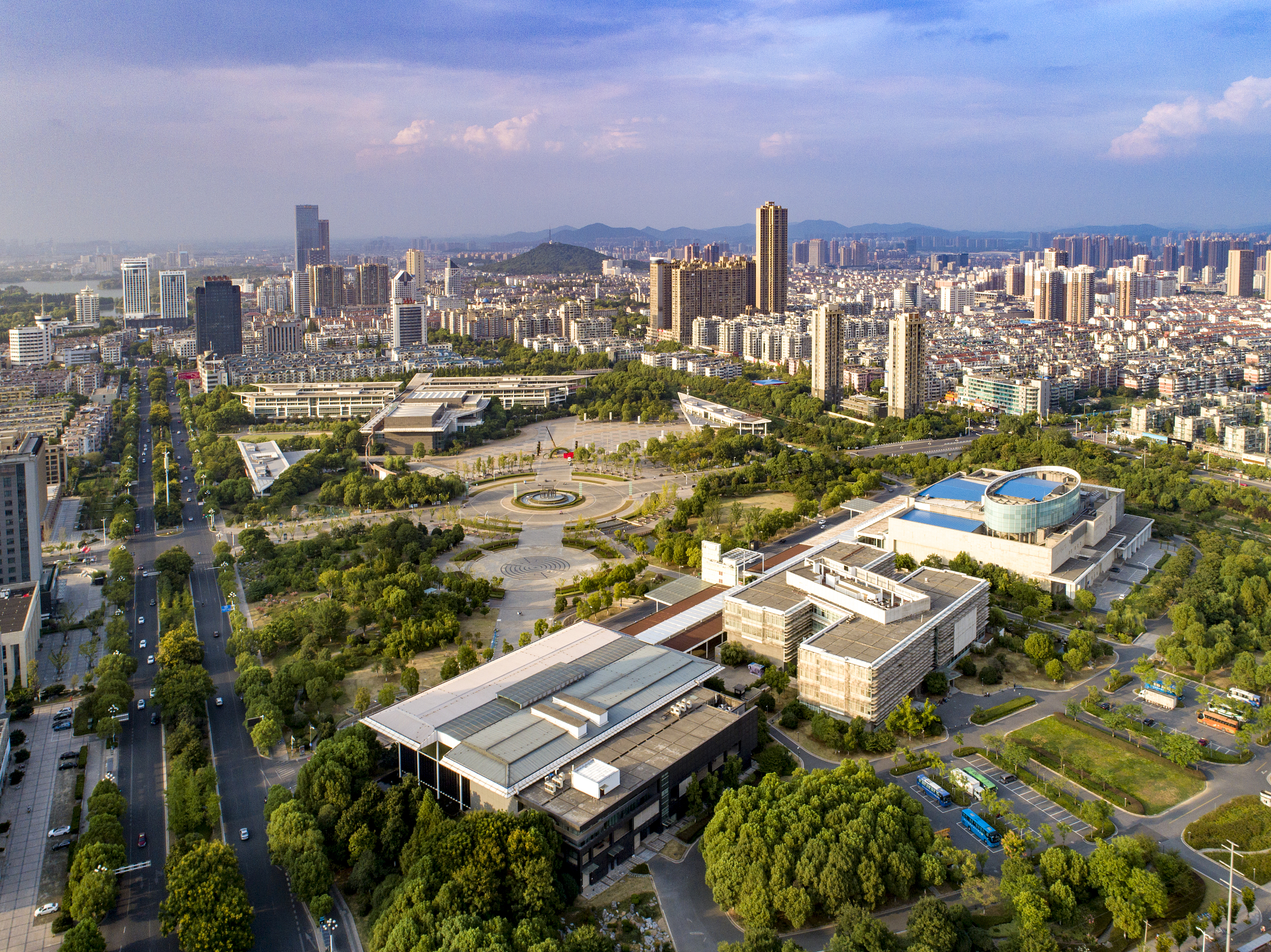 和縣1日遊:在香泉溫泉放鬆身心,欣賞採石磯的壯麗景色