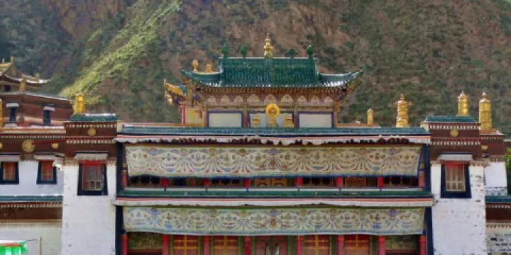 德哇倉文殊佛殿