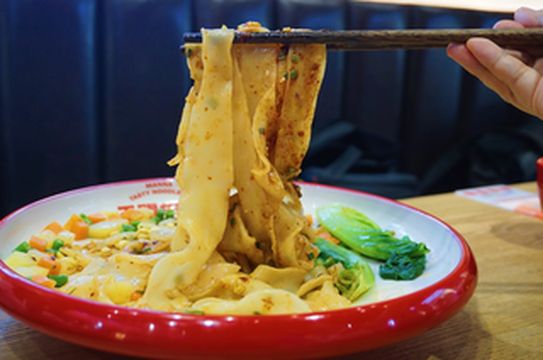 8个人100多元在厦门，点了一桌豪华的陕西面食