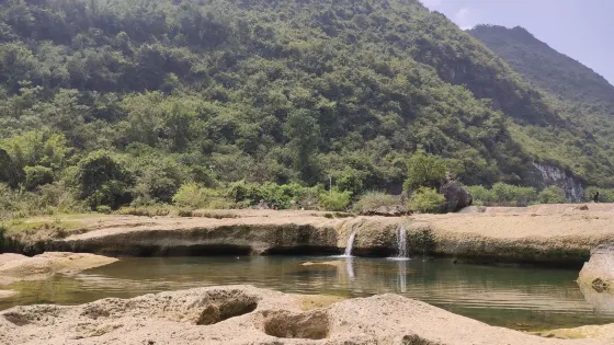 響水瀑布