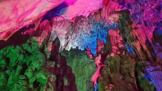 王富溝溶洞群