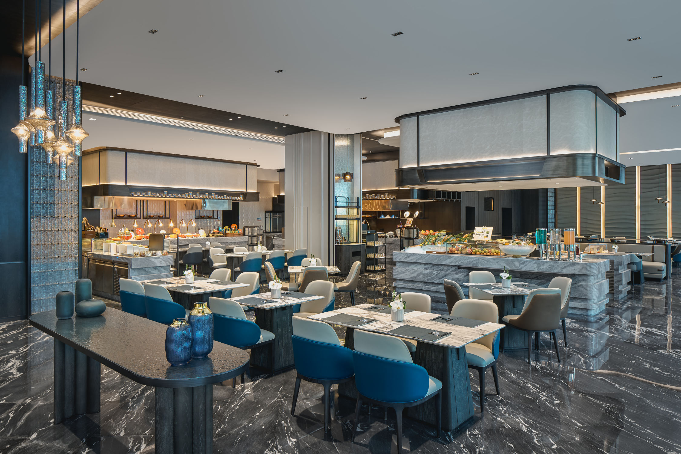 鄂州皇冠假日酒店·长江特色餐厅