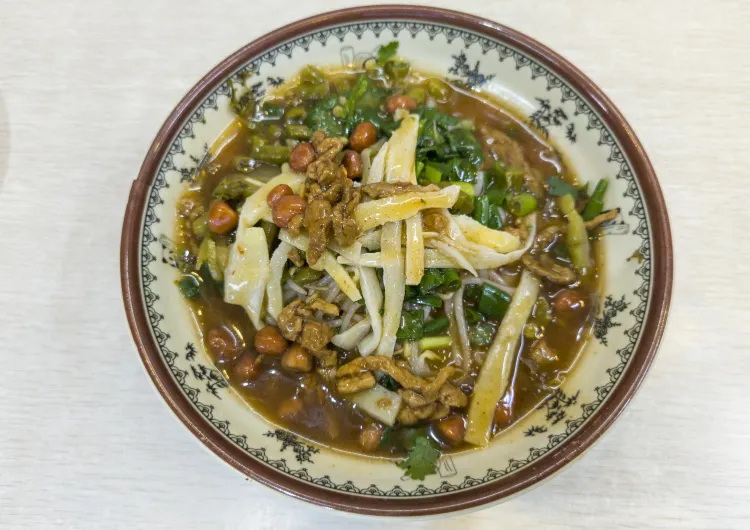 【三亞美食】2025三亞美食盤點!附餐廳推薦、當地景點