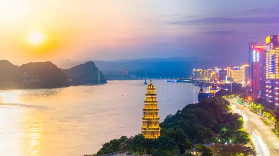 濱江公園-天然塔