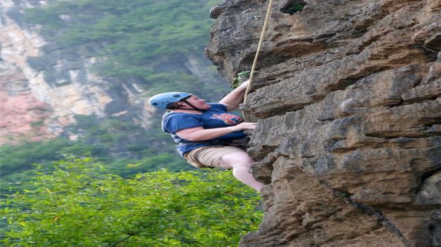 金猫山攀岩基地