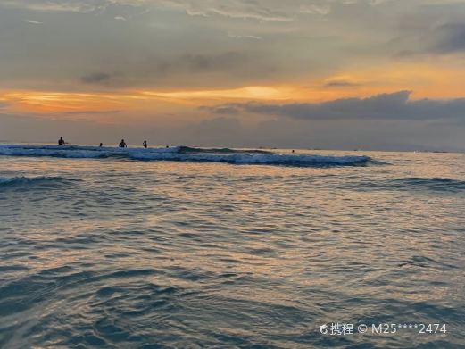 金银滩沙滩
