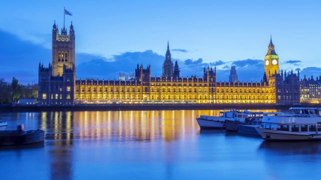 7D6N · Group Tours · United Kingdom + London + York + Edinburgh + Glasgow + Cambridge·Guaranteed weekly departures, non-stop loop tour to explore the Scottish Highlands with its stunning lakes and magical landmarks, visit classic Harry Potter filming spots, and experience British cultural tours and characteristic leisure activities.