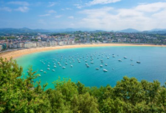 贝壳海滩景点图片