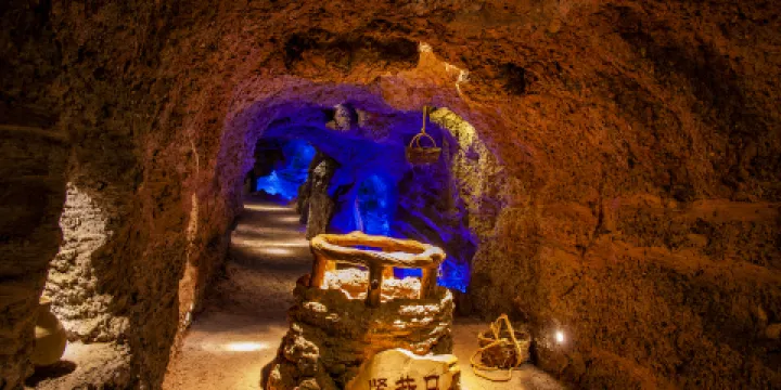 吐魯番坎兒井地下水利工程