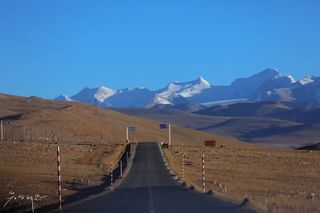 西藏绝美的隐世之地！与世无争的临湖小村庄，仅200多人口