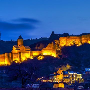 阿塞拜疆+亚美尼亚+格鲁吉亚+巴库+埃里温+第比利斯+哥里+卡兹别克山+Juta Valley12日11晚跟团游