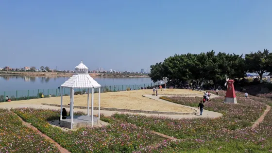 均安南沙村沙灘