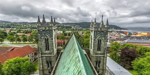 尼達洛斯主教座堂