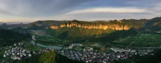 2-Day Tiantai Tour: Tiantai Mountain's Scenic Beauty, Hanshan Lake's Serene Views