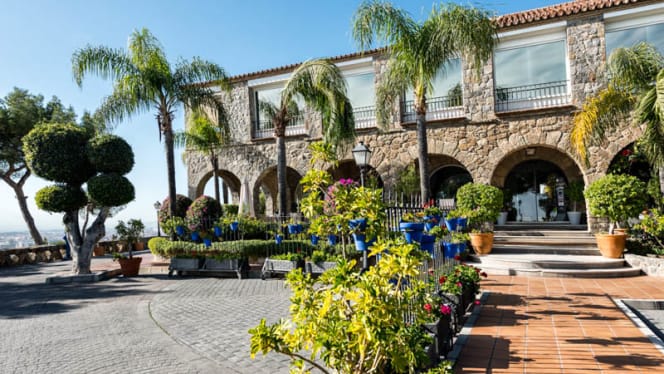 Parador Malaga Gibralfaro餐厅图片