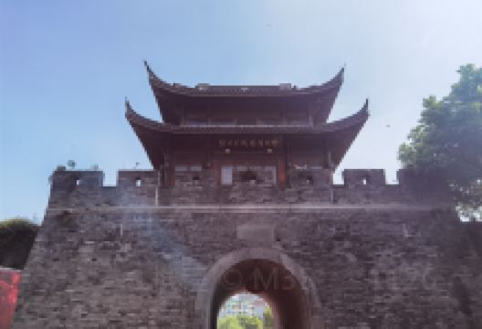 古庆春门景点图片