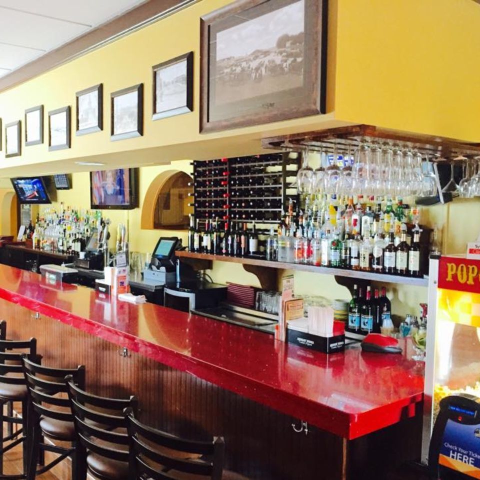 Fairfields Bar & Grill