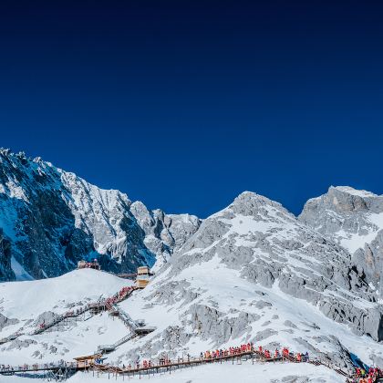 丽江+大理市+香格里拉+泸沽湖8日7晚拼小团