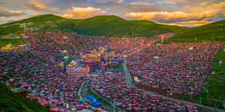 色達喇榮五明佛學院