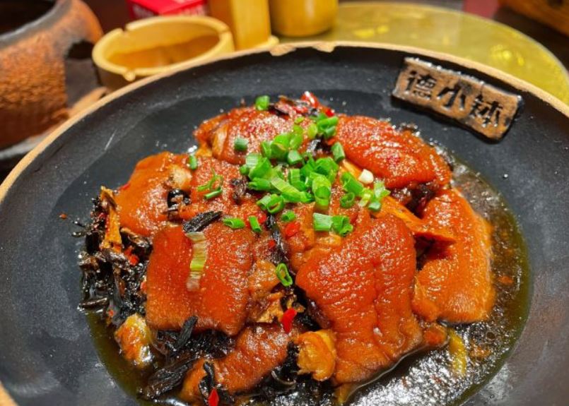 德小钵·肥肠馆(三岔路店)餐厅图片