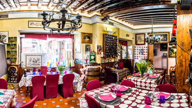 Lo Nuestro - Tapería & Restaurante