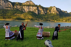 织金游记图片] 乡游黔中·织金县 群建村 │ 东风湖畔，生机焕发的苗家村寨