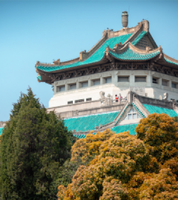 武汉国际博览中心/王家湾游记图文-湖北武汉游记：武汉大学樱花，黄鹤楼，美食全览：热干面，武汉精武鸭脖，面窝