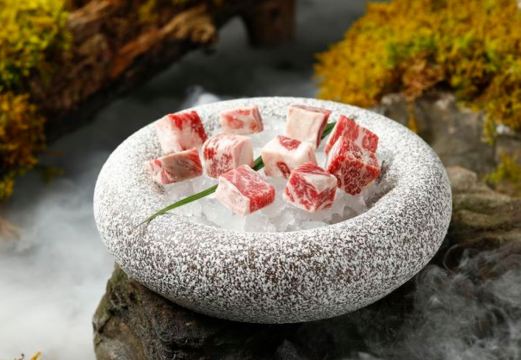 三出山跷脚牛肉火锅(华发中城荟店)